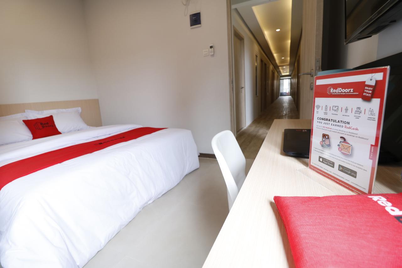 Reddoorz Near Mall Indah 3*