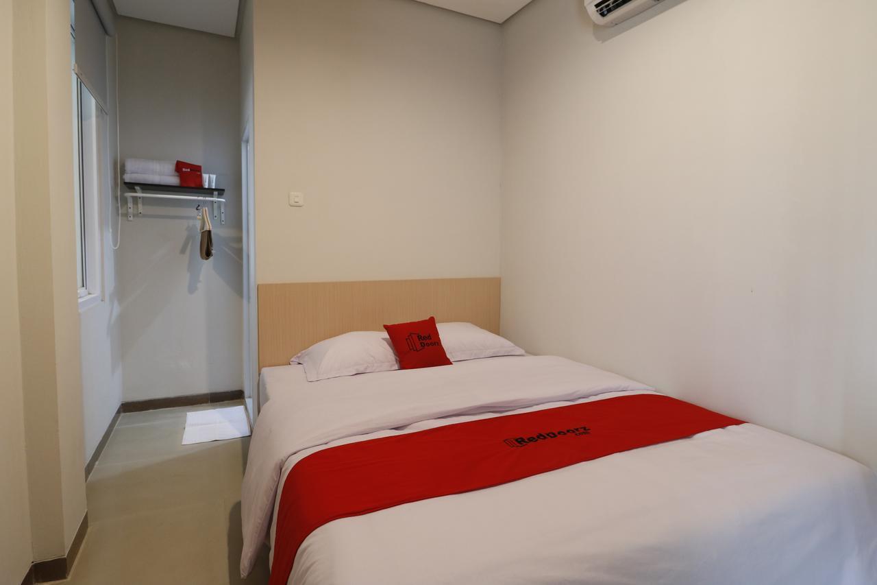 Reddoorz Near Mall Indah 3*