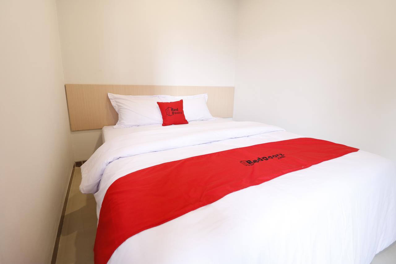 Gasthuis Reddoorz Near Mall Indah 3*